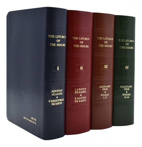 Liturgy of the Hours 4 Volume Set Regular Print Imitate Leather