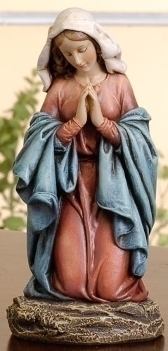 Statue Mary Praying Madonna 6.75 inch Resin Painted